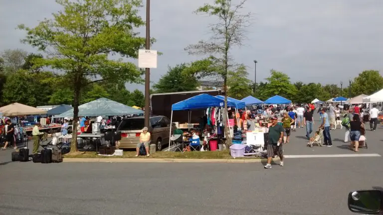 Flea Market 2015 2 768x432