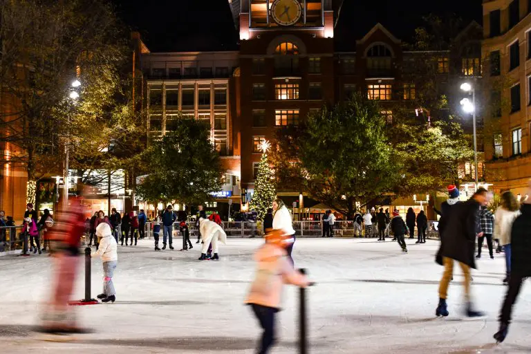 Your Holiday Movie Moment Awaits in MoCo