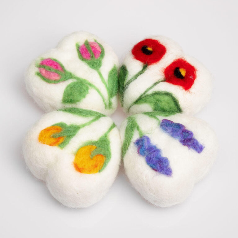 Felted Soap Flowers Hearts Pic 1 768x768