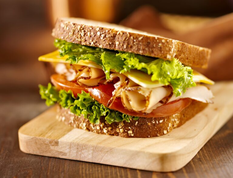 deli meat sandwich with turkey 2022 03 30 00 21 25 utc 768x586