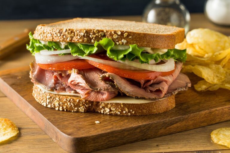 homemade roast beef deli sandwich 2021 08 26 16 20 58 utc 768x512