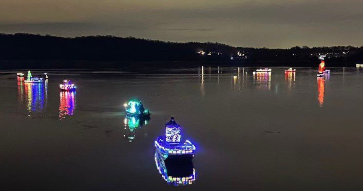 seneca creek lighted boat parade