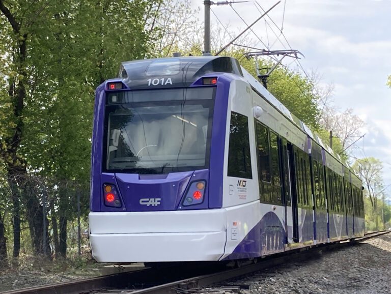 Purple line train photo 768x578