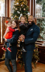 Holiday Photo Sessions at Kentlands Mansion 2025