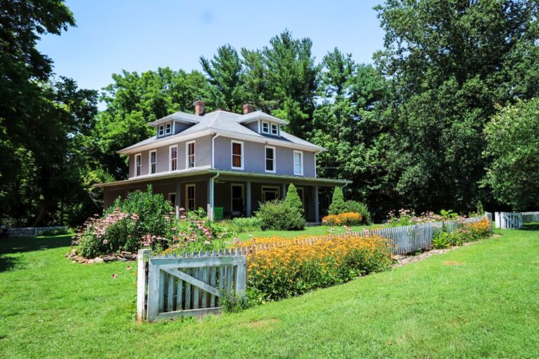 VisitMontgomery ButtonFarm22 768x512