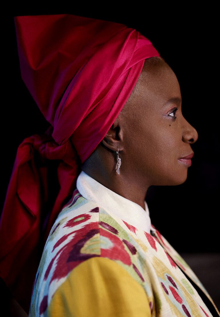 MM0465 ANGELIQUE DSC04251 V1A CREDIT APMWORLD 768x1105