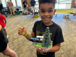 Build a Mini-Railroad Diorama at the B&O Station