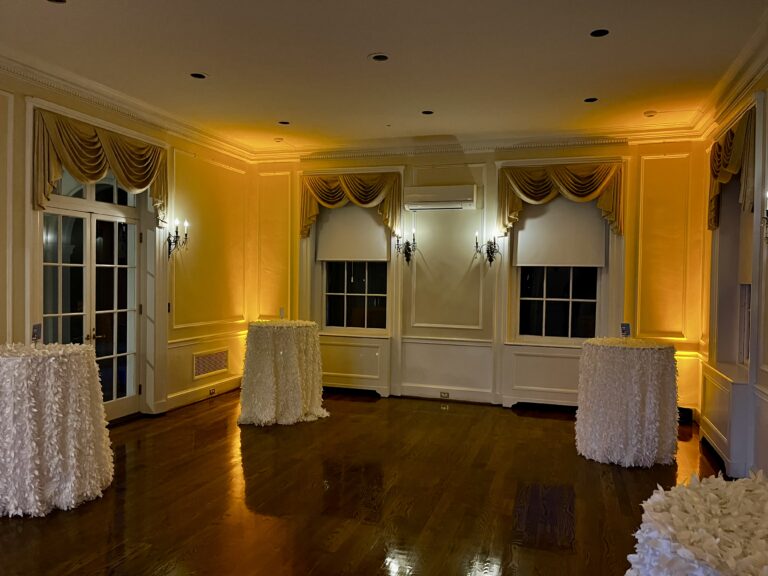 Conference Room with uplighting 768x576